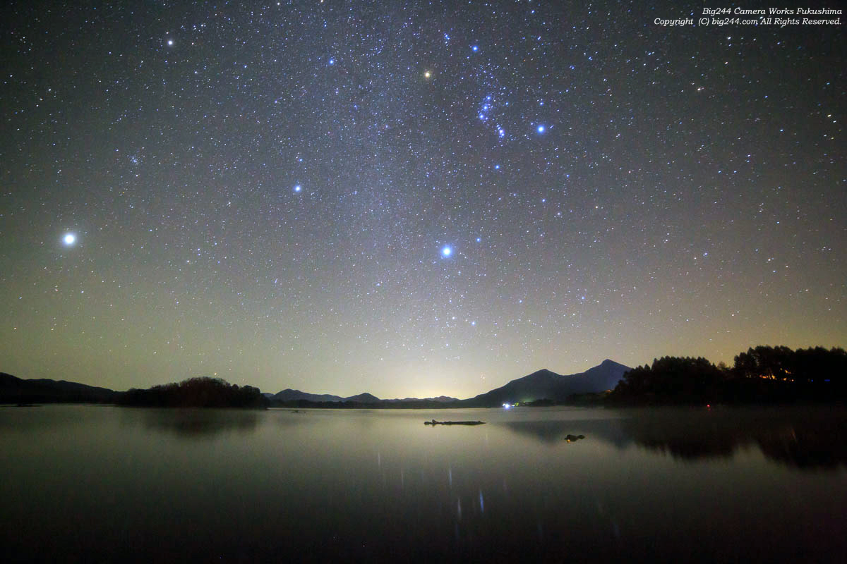 20141026_桧原湖に写る星